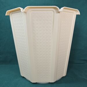 VTG Rubbermaid Off White Wastebasket Trash Can Basketweave Plastic MCM 10.5"